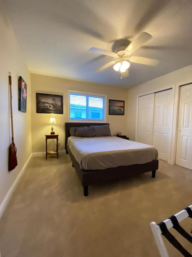 This Homestay Oasis Is The Cape'S Best Place To Stay Cape Coral Eksteriør bilde