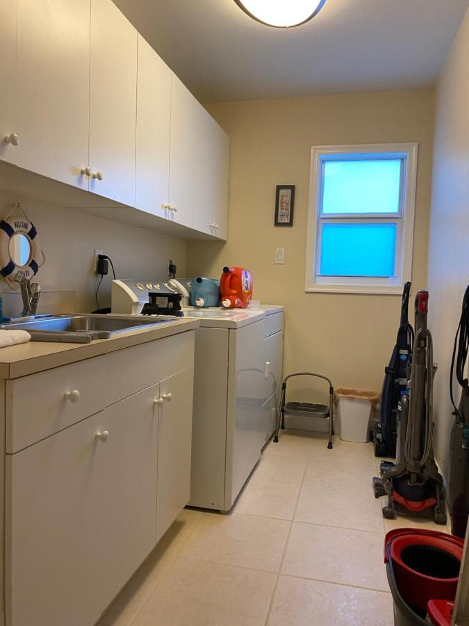 This Homestay Oasis Is The Cape'S Best Place To Stay Cape Coral Eksteriør bilde