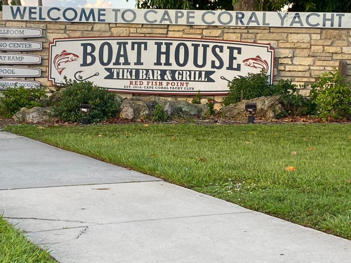 This Homestay Oasis Is The Cape'S Best Place To Stay Cape Coral Eksteriør bilde