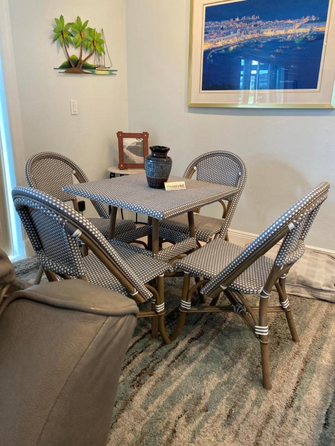 This Homestay Oasis Is The Cape'S Best Place To Stay Cape Coral Eksteriør bilde